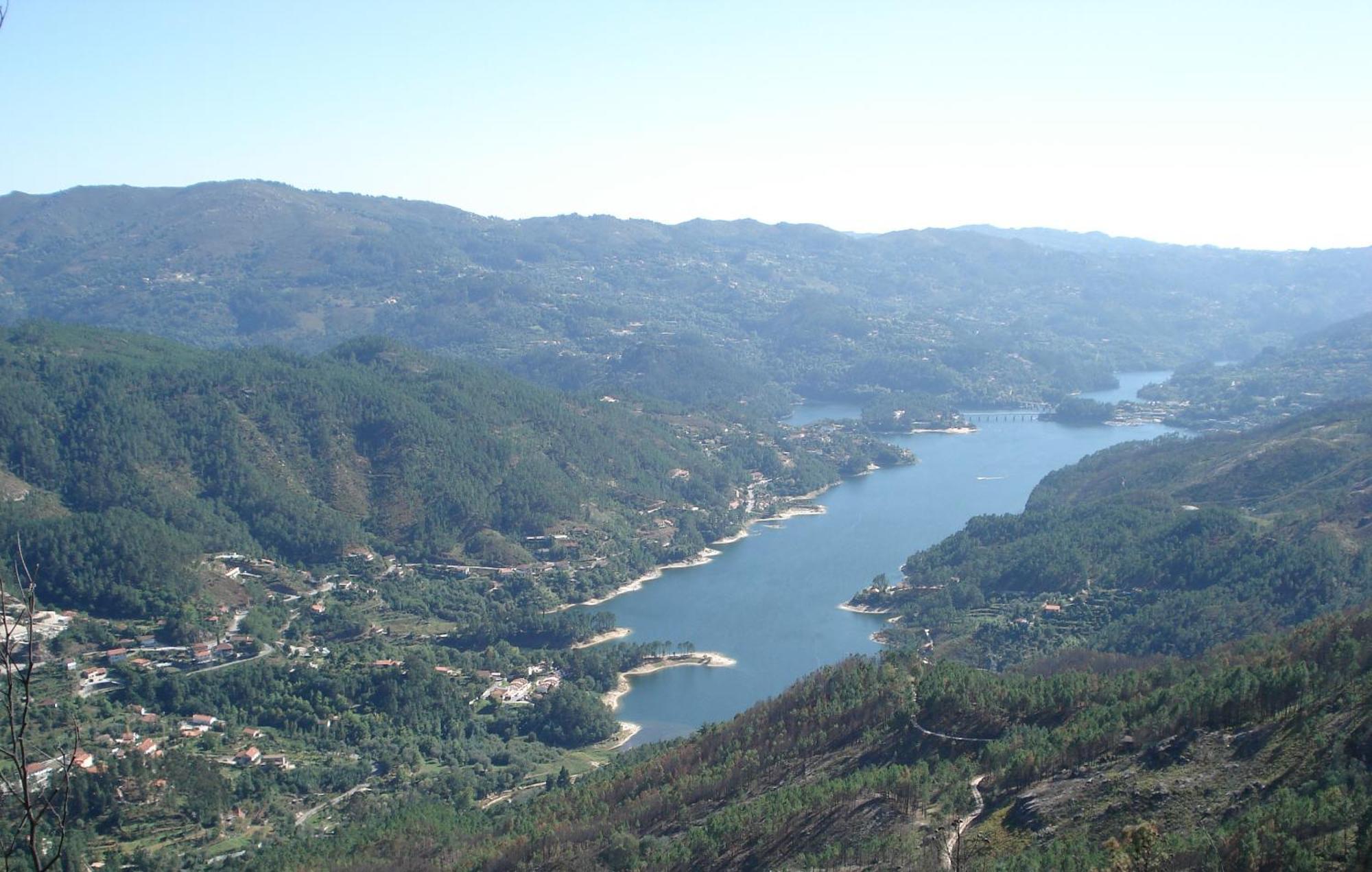 Lagoa Azul Do Hotel Gerês